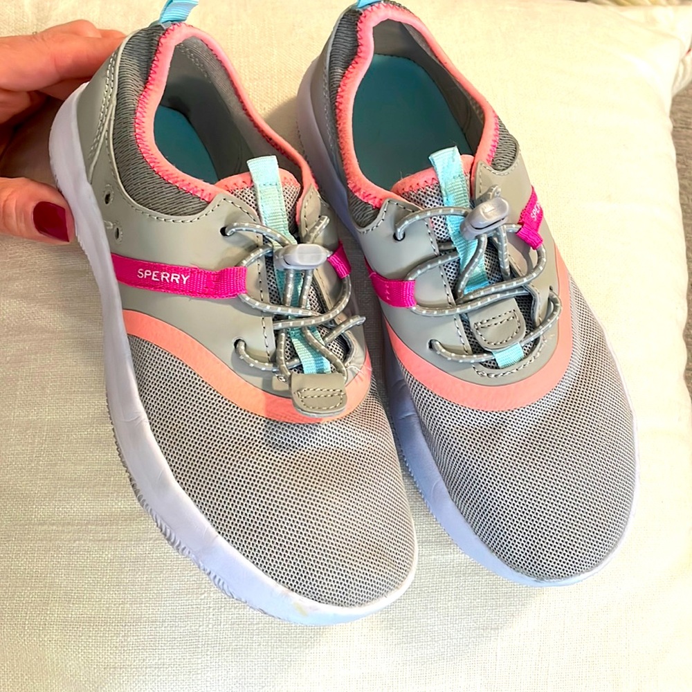 Girl’s Sperry Shoes